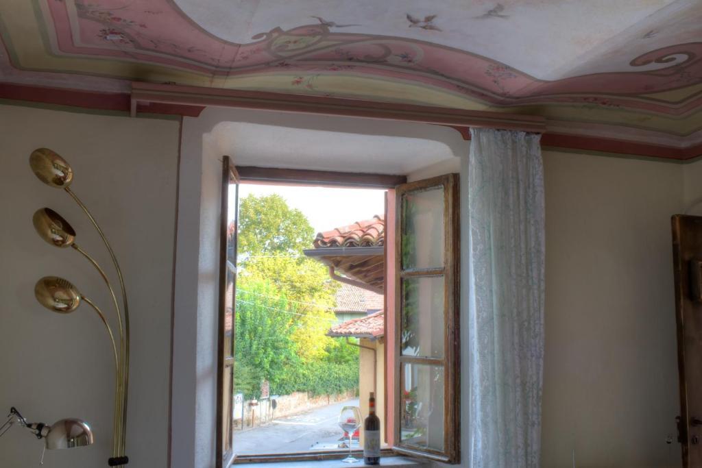 Dimora San Sebastiano Bed & Breakfast Neive Bagian luar foto